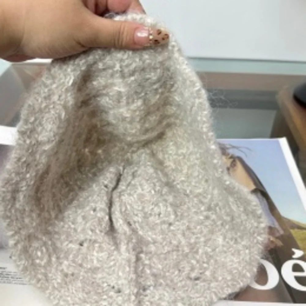 ⚜Miu Miu⚜Cream White Textured Plush Winter Beanie